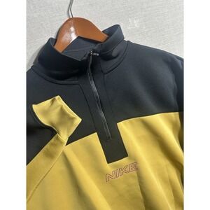 NWOT Nike Dri Fit 1/2 Zip Long Sleeve Training Top Sweater Women's Large Yellow